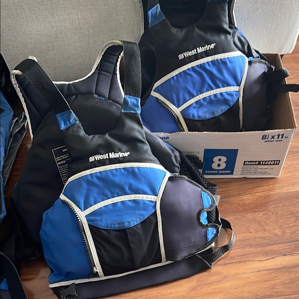 XL life jackets